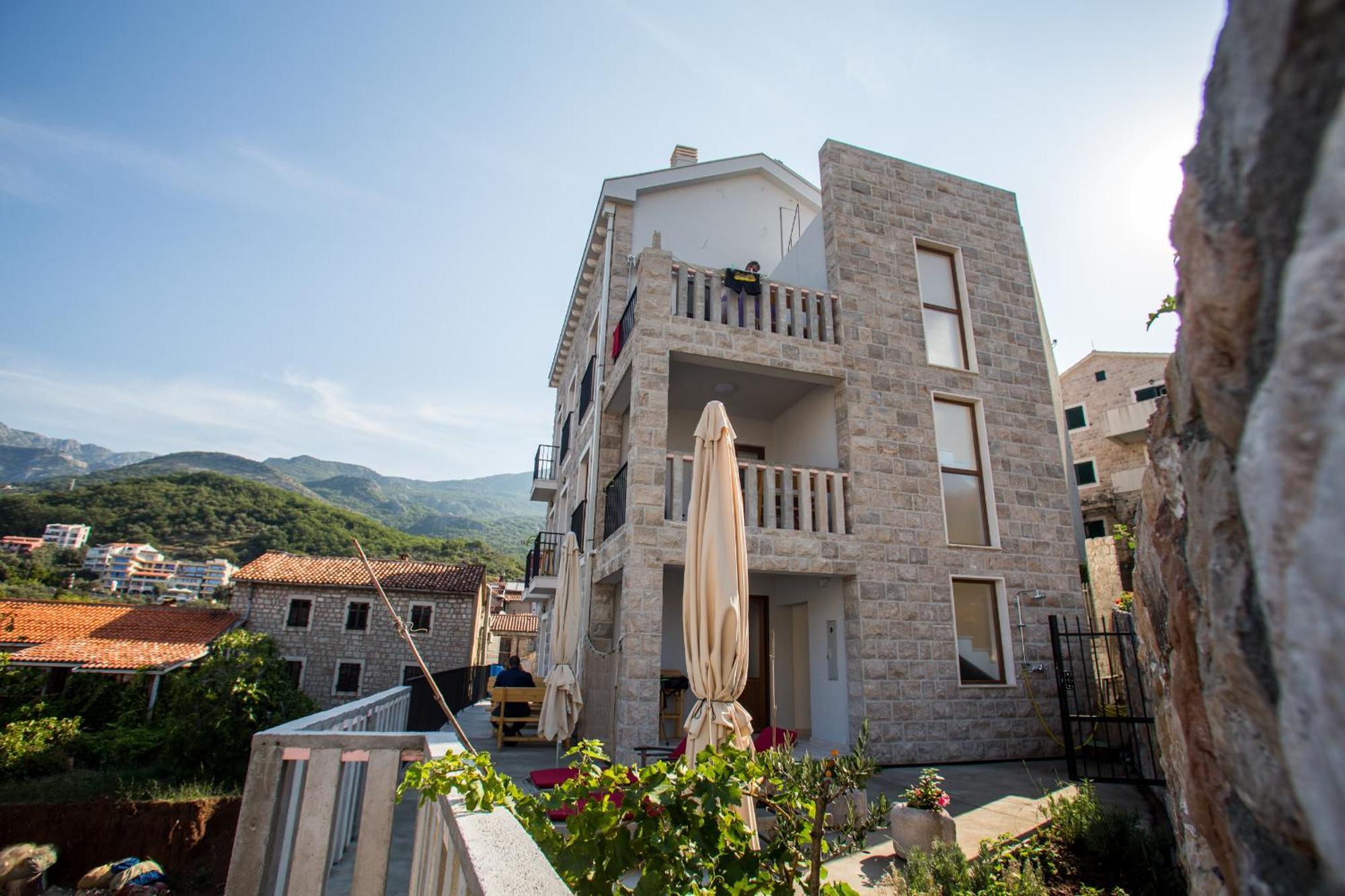 Mima Apartments Sveti Stefan Kültér fotó
