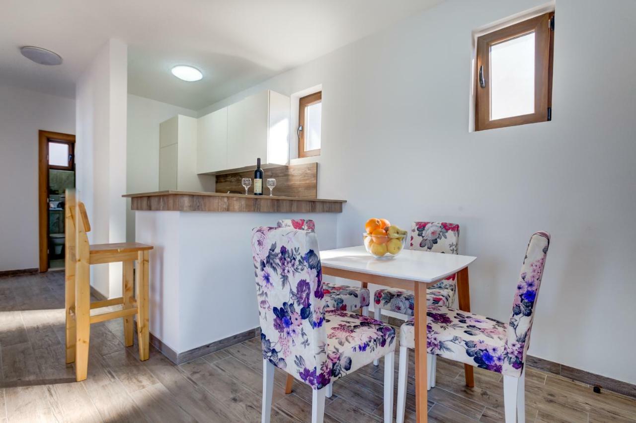 Mima Apartments Sveti Stefan Kültér fotó